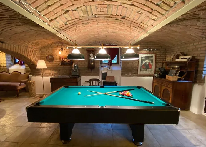 Winter Prestige מלון *