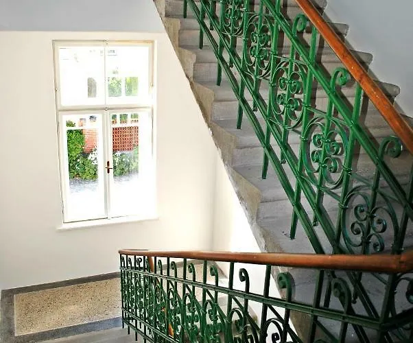 Winter Prestige מלון